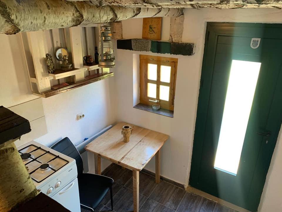 Ivona - Kuca Za Odmor Perusic - Stara Lika Apartment Екстериор снимка